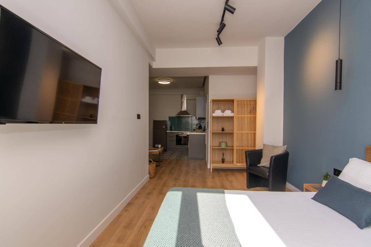 Studio 48, Cozy Apartment In Kalamata City Center エクステリア 写真