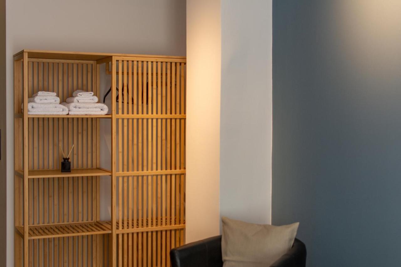 Studio 48, Cozy Apartment In Kalamata City Center エクステリア 写真